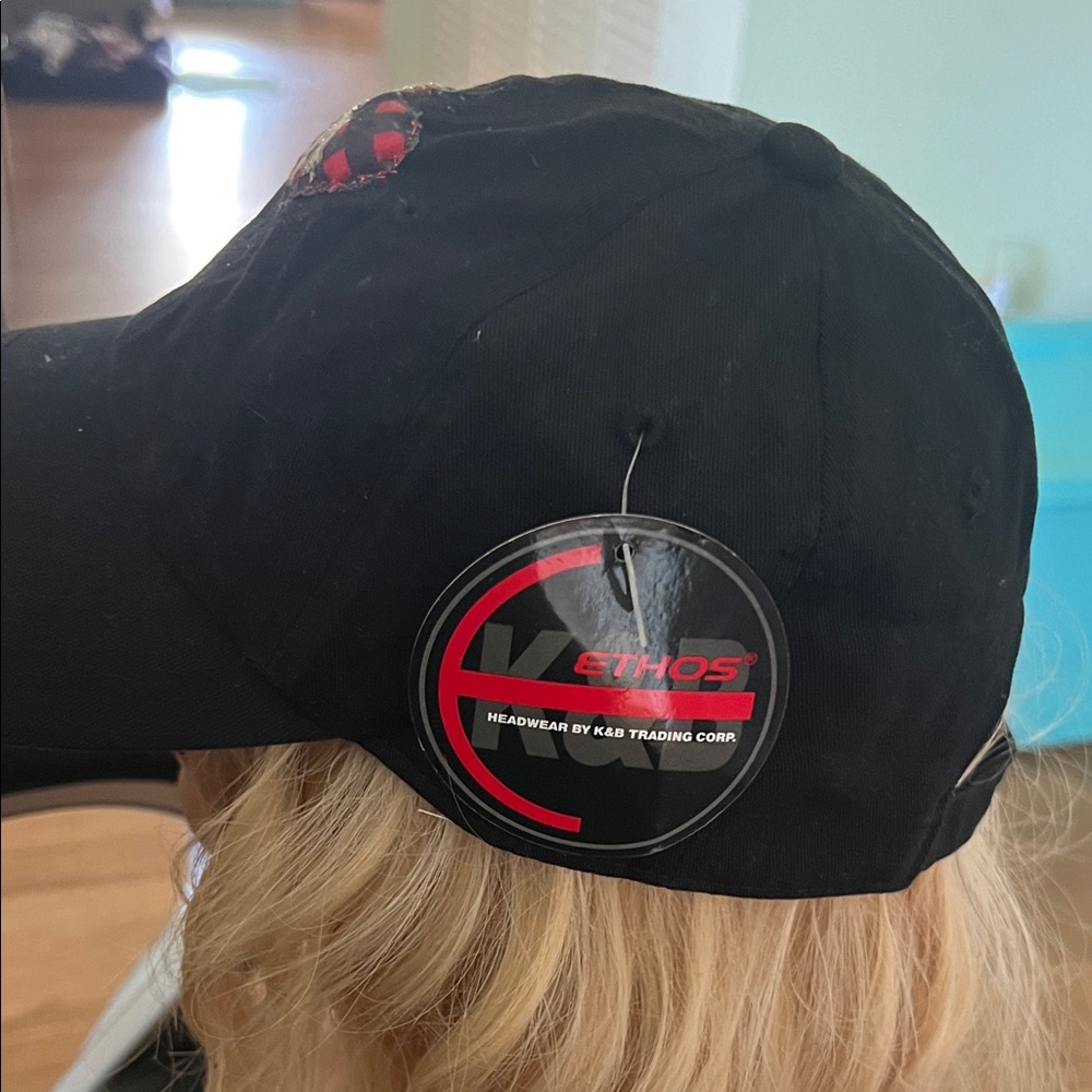 #1380**Black Baseball Cap W/ red & white WHT logo art in Detail. - Picture 6 of 14